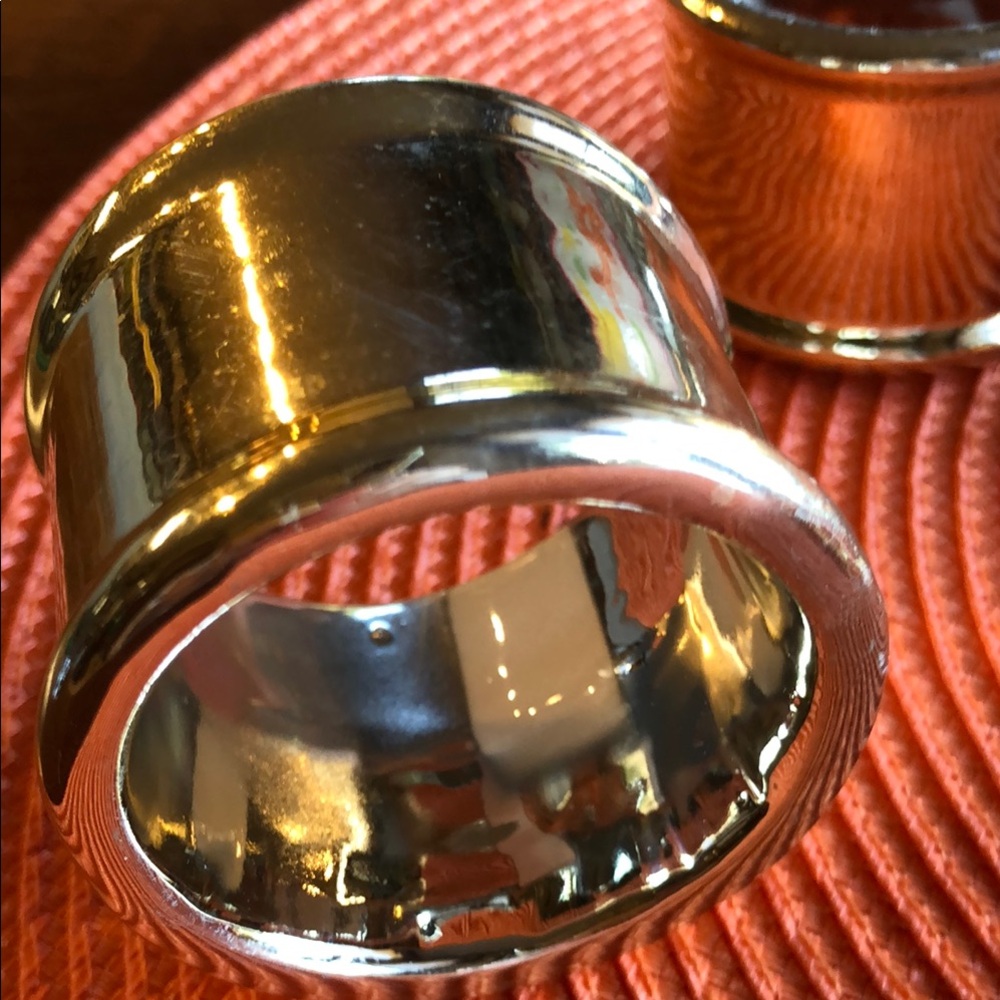 Chic Gold Napkin Rings - Picture 4 of 4